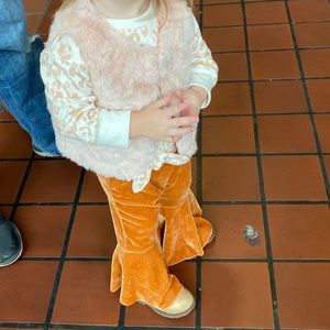 Meet your Posher, Dee